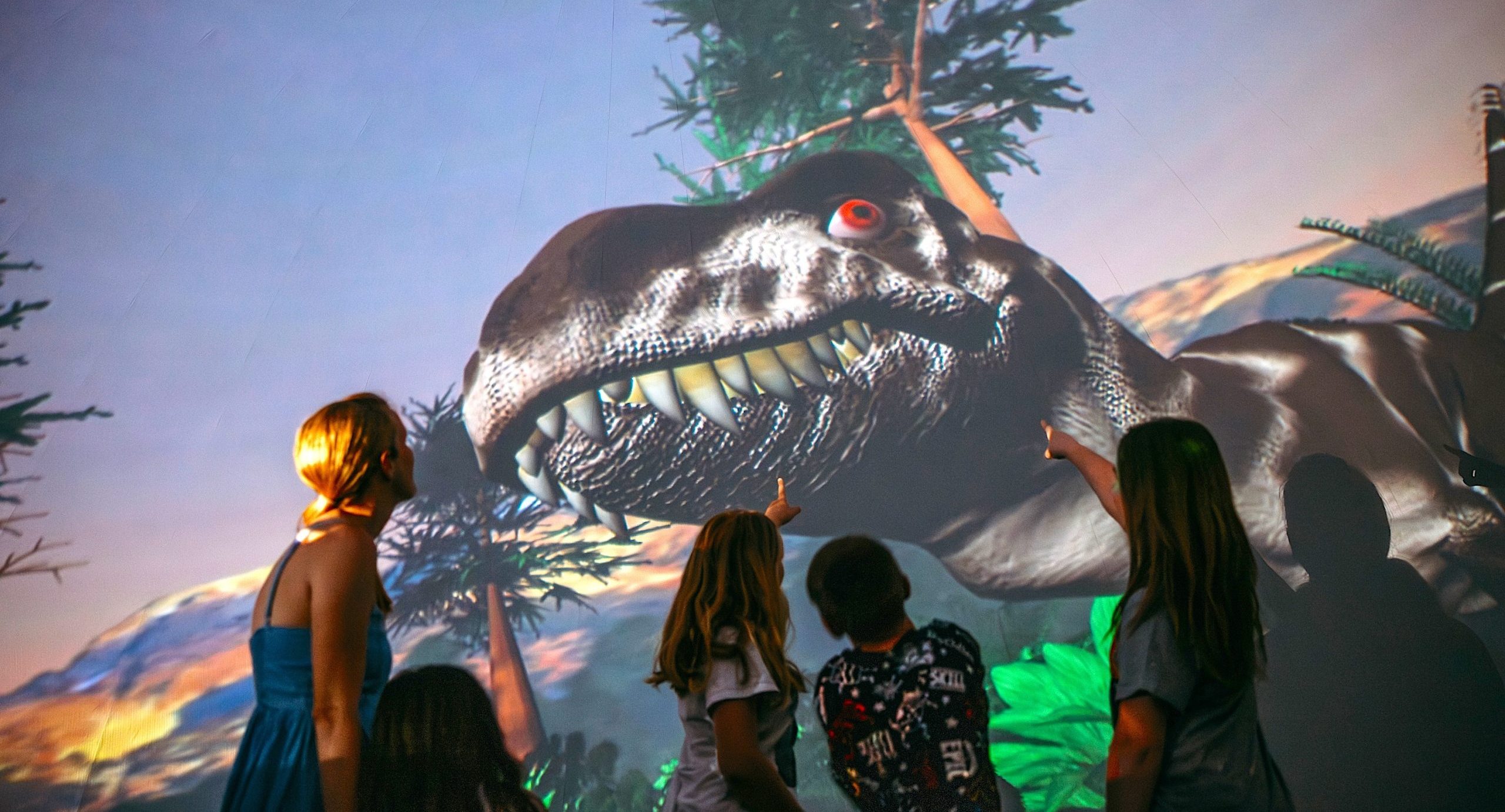 Immersive Theatres – Dinosaurs and Evolution